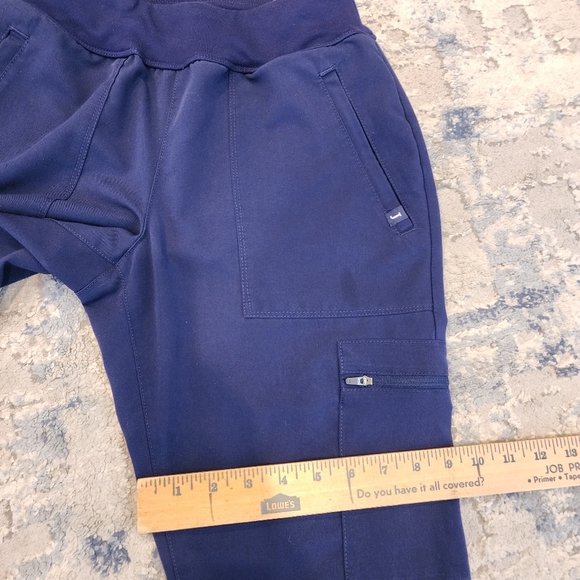 Jaanuu Navy Blue Scrub Set Short Sleeve Zip Top 7-Pocket Cargo Pants Size XS - Picture 12 of 16